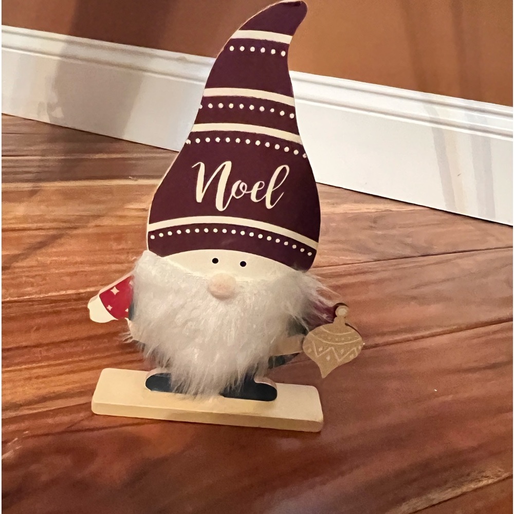 New NOEL Holiday GNOME Shelf Sitter Wooden Tabletop 5.5x8